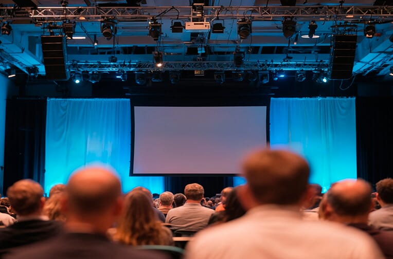 Projectors & Large-Format Displays